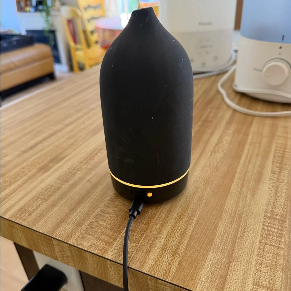 Vitruvi stone diffuser - Picture 1 of 4